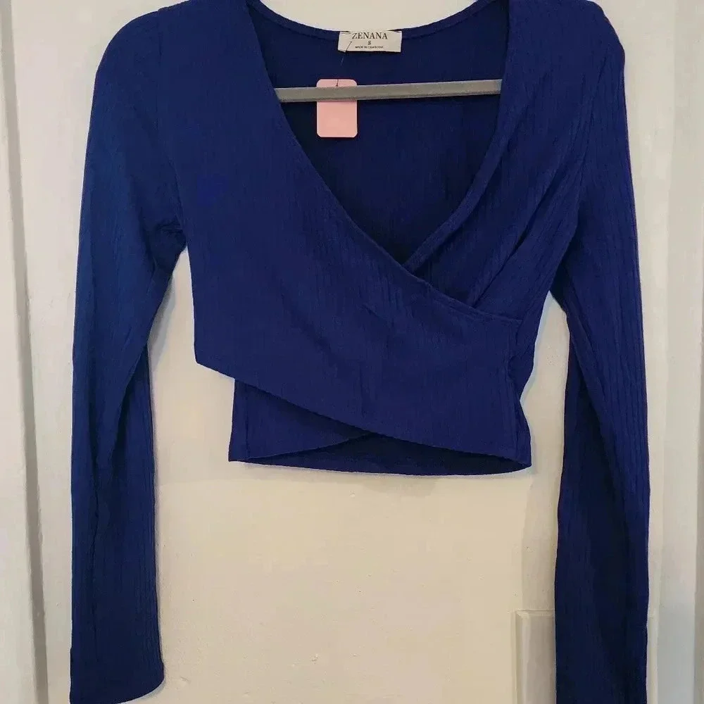 Zenana Brand New Blue Crossbody Long-sleeved Ribbed Croptop Size M‎